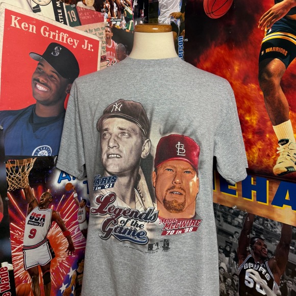 Vintage St. Louis Cardinals Mark McGwire Roger Maris MLB Nutmeg T Shirt sz Large - Picture 1 of 5